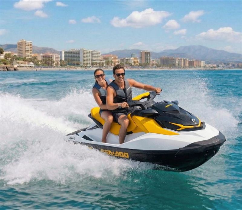 Ruta guiada de Jet Ski en Fuengirola cerca de Benalmádena y Torremolinos